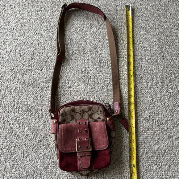 Coach Soho Crossbody Burgundy Suede Classic C Y2K Bag Hang Tag RARE Vintage - Picture 14 of 14